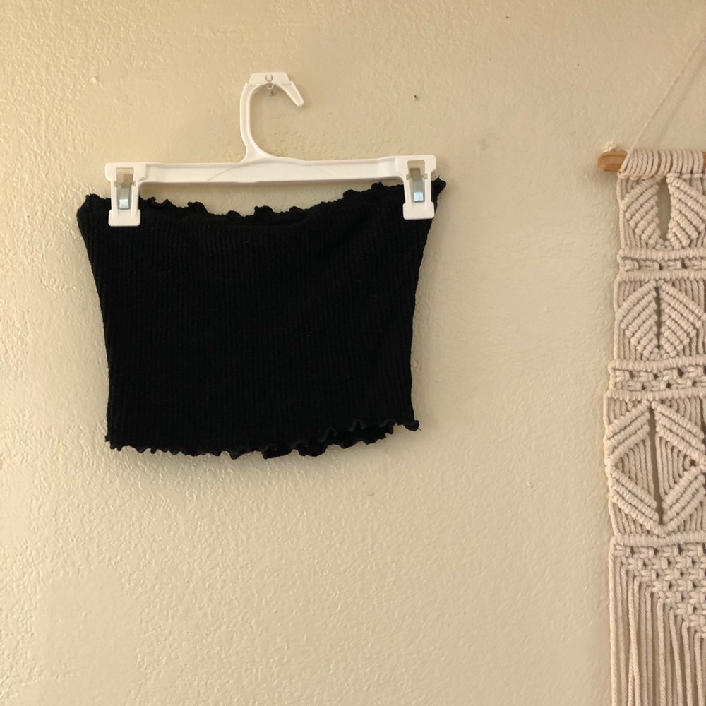 frilly cropped bandeux!